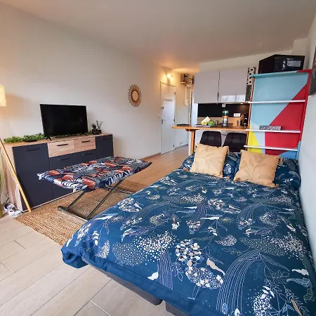 Leman Holidays - The Jungle Apartment